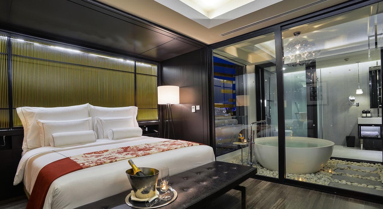 akyra Manor Chiang Mai Hotel - Luxury Manor Suites